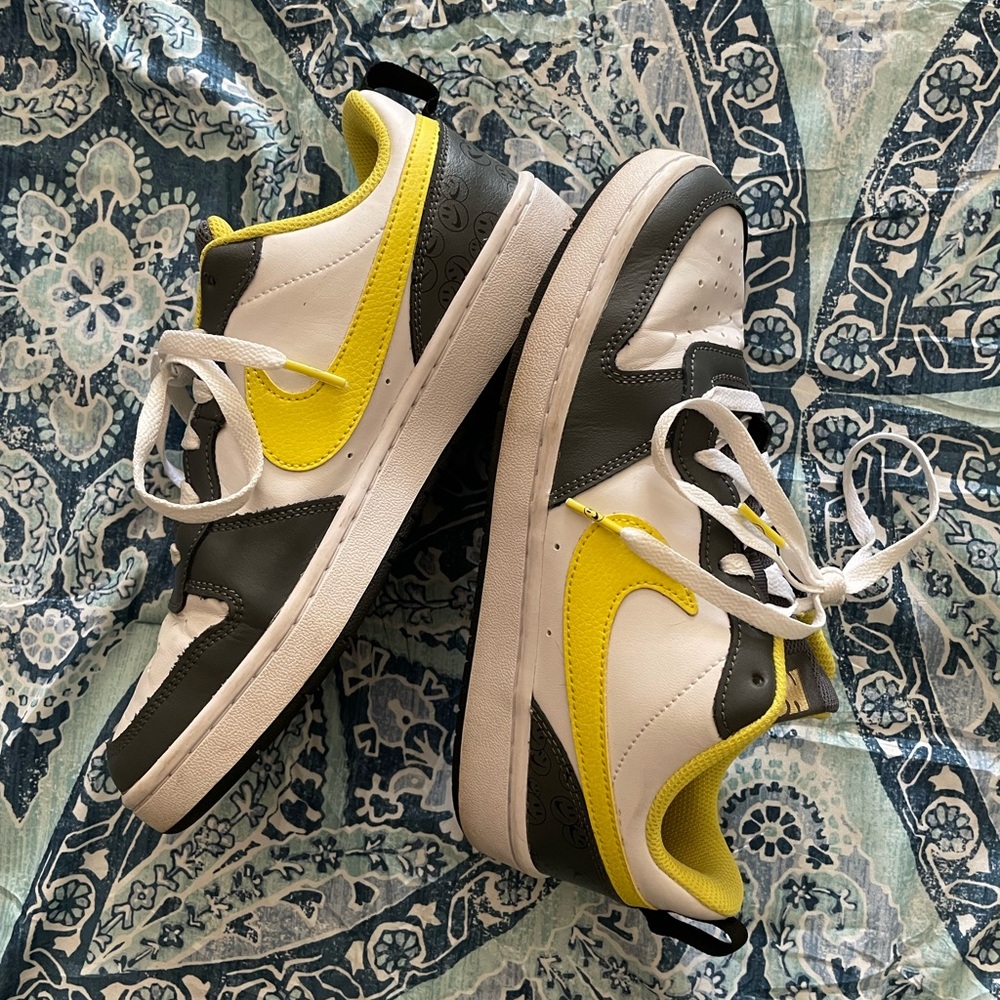 Nike Kids Sneakers - White, Yellow, and Black